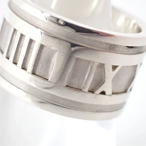 Tiffany & Co. 💯 % Auth 925 Silver Atlas Roman Numeral Wide Ring w/Pouch✨EUC✨ - Picture 7 of 10
